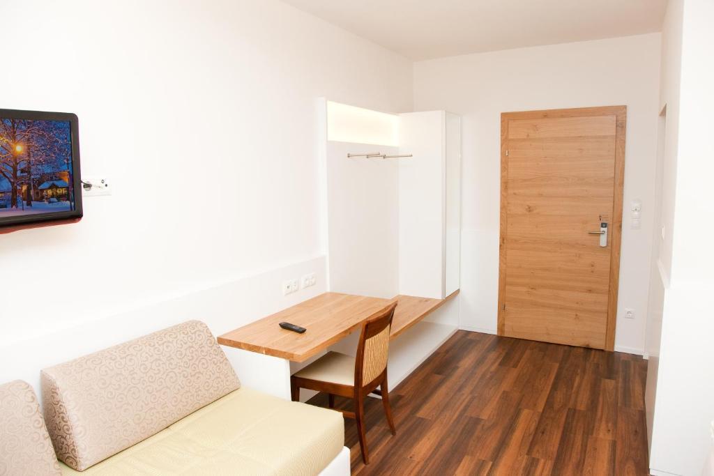 Gasthof Pack "Zur Lebing Au" Хартберг Номер фото
